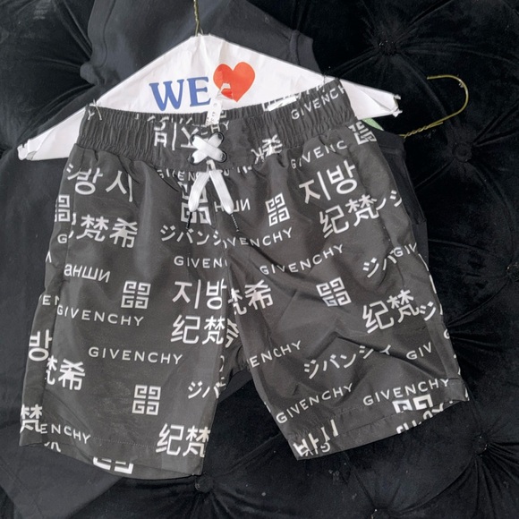 Givenchy 2pc - Picture 3 of 4